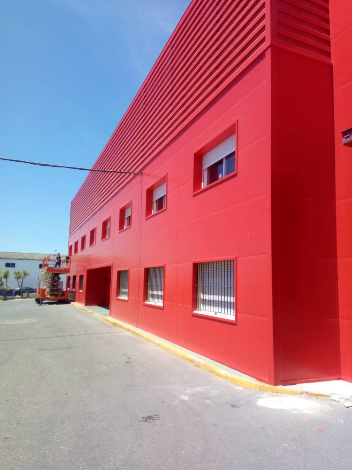 Fachada de panel sándwich para Eurotex Sevilla | Isocold
