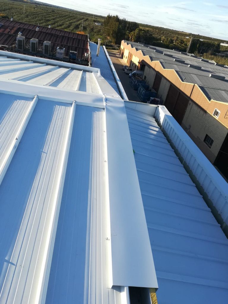 Instalación de panel sándwich de fachada y cubierta | Isocold