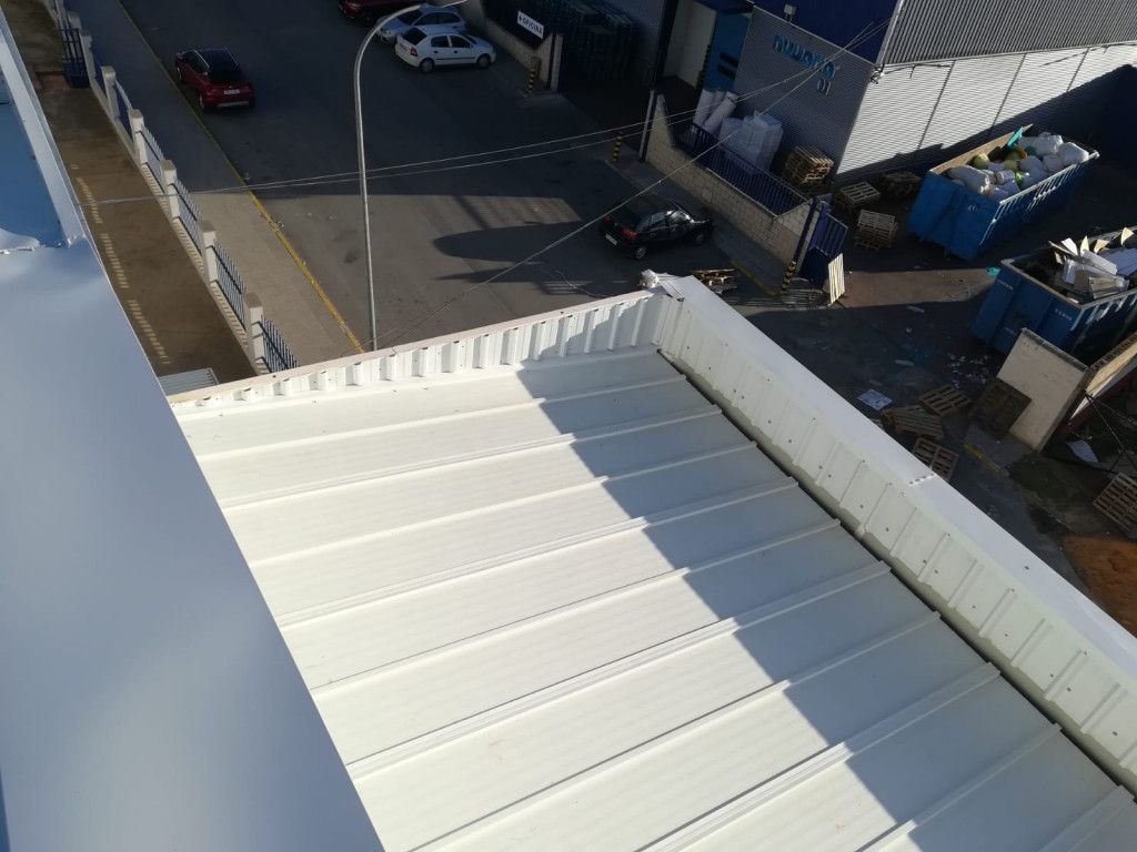 Instalación de panel sándwich de fachada y cubierta | Isocold